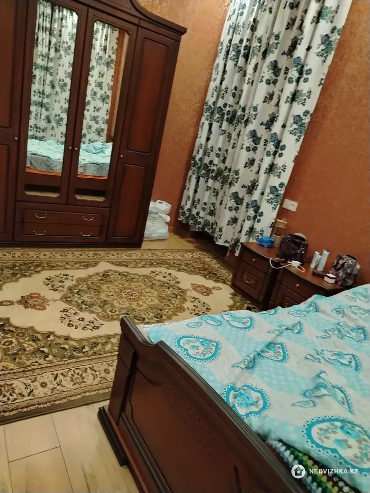 6-комнатный дом, 8 соток, 230 м², фотография 2