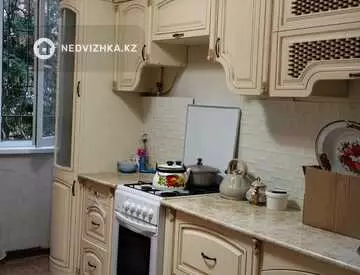 2-комнатная квартира, этаж 1 из 5, 59 м², миниатюра 6