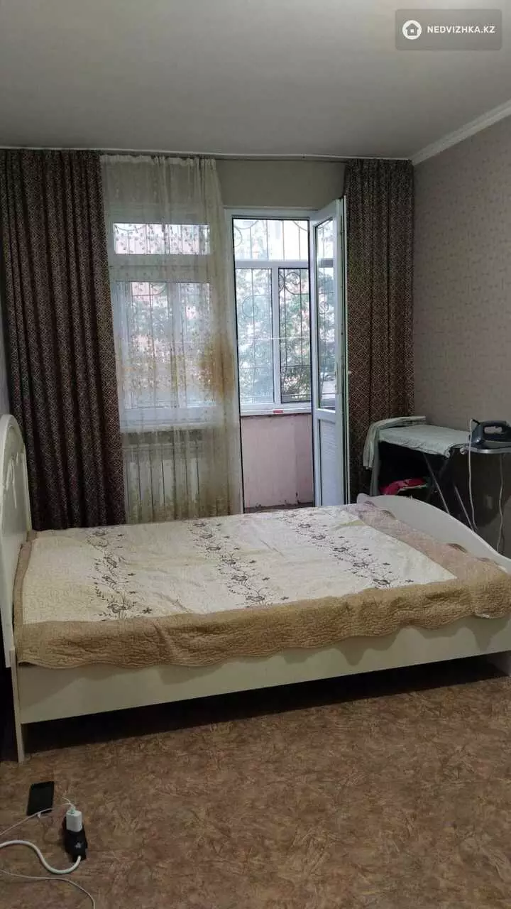 2-комнатная квартира, этаж 1 из 5, 59 м², фотография 3