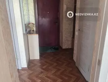 1-комнатная квартира, этаж 3 из 5, 38 м², миниатюра 7