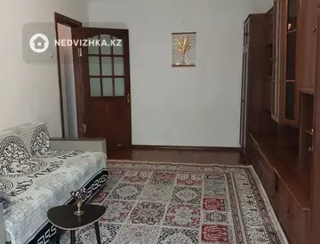 2-комнатная квартира, этаж 4 из 5, 42 м²