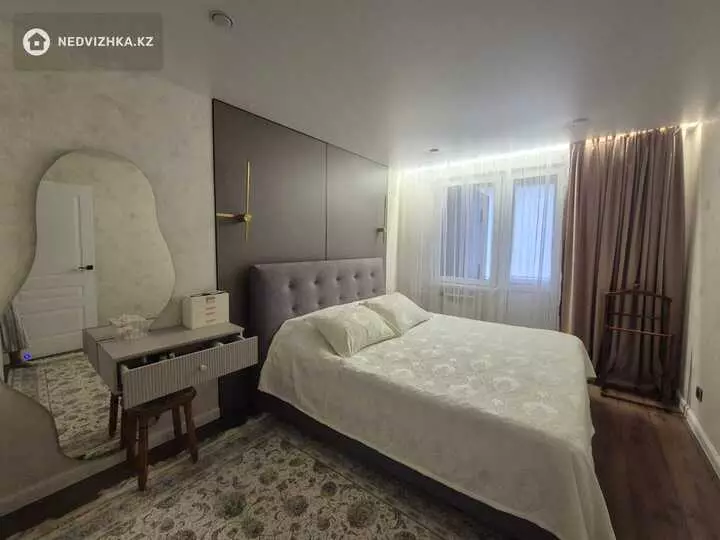 4-комнатная квартира, этаж 6 из 9, 119 м², фотография 3