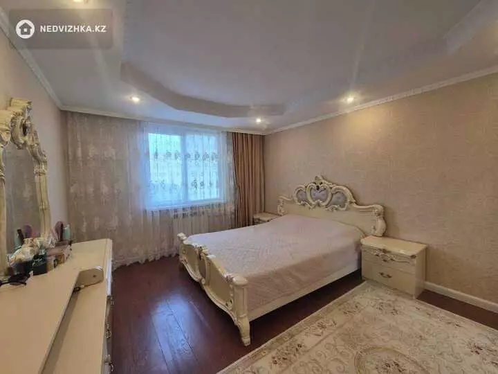4-комнатная квартира, этаж 6 из 9, 119 м², фотография 5