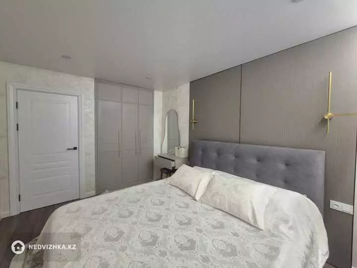 4-комнатная квартира, этаж 6 из 9, 119 м², фотография 4