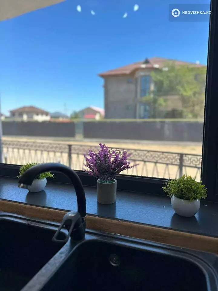 5-комнатный дом, 10 соток, 180 м²