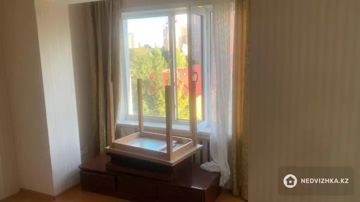 1-комнатная квартира, этаж 5 из 5, 36 м², фотография 4