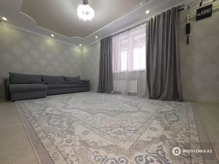 3-комнатная квартира, этаж 1 из 9, 89 м², фотография 3