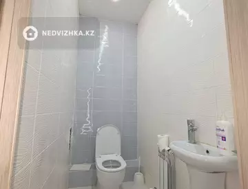 3-комнатная квартира, этаж 1 из 9, 89 м², миниатюра 1