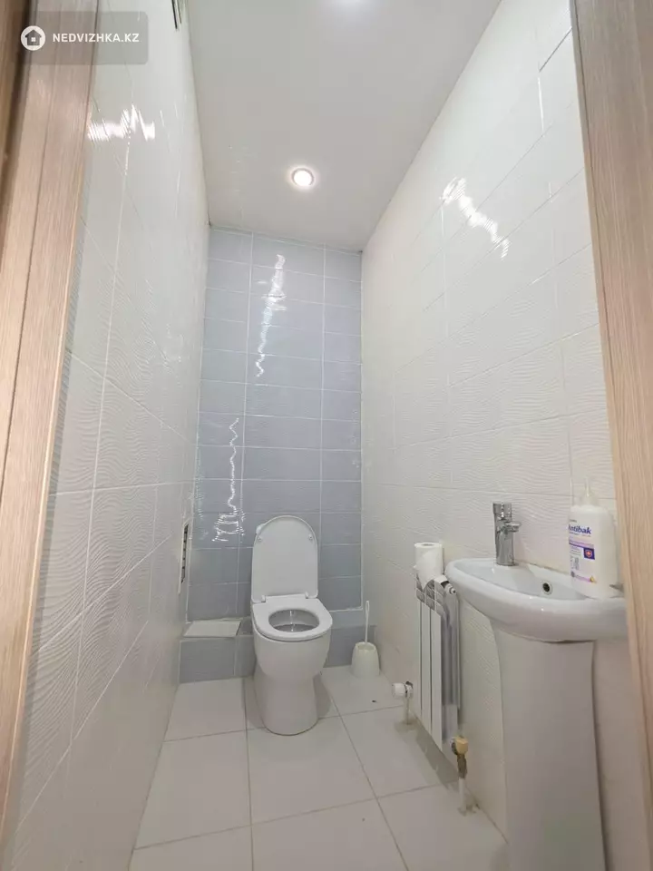 3-комнатная квартира, этаж 1 из 9, 89 м²