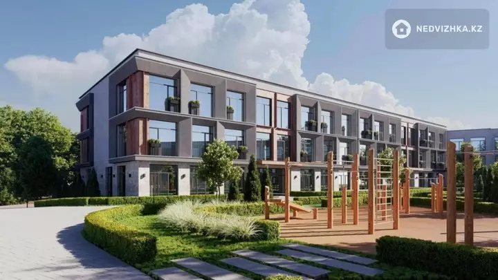 4-комнатная квартира, этаж 3 из 3, 121 м², фотография 3