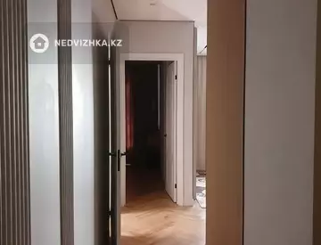 2-комнатная квартира, этаж 4 из 7, 64 м²