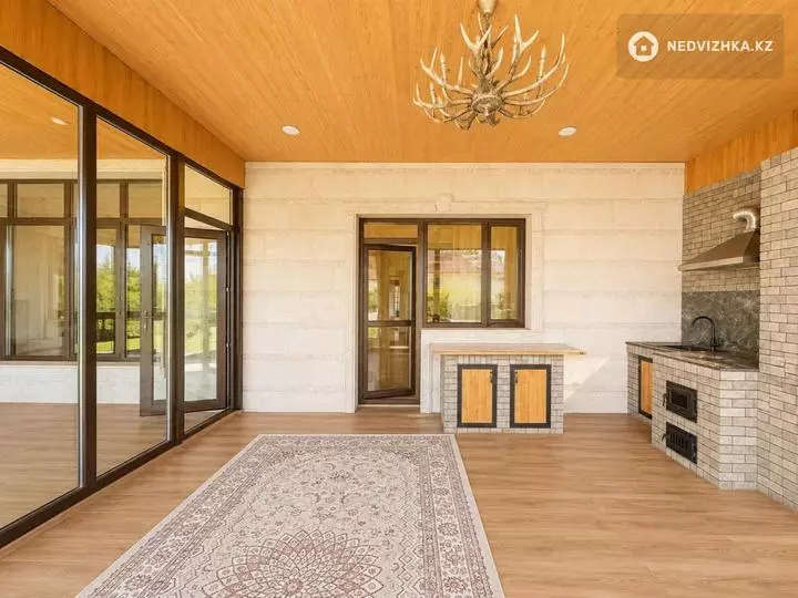 7-комнатный дом, 15 соток, 540 м², фотография 3