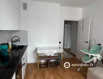 1-комнатная квартира, этаж 7 из 9, 40 м², миниатюра 1