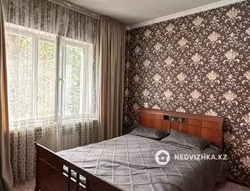 3-комнатная квартира, этаж 3 из 5, 67 м², миниатюра 3