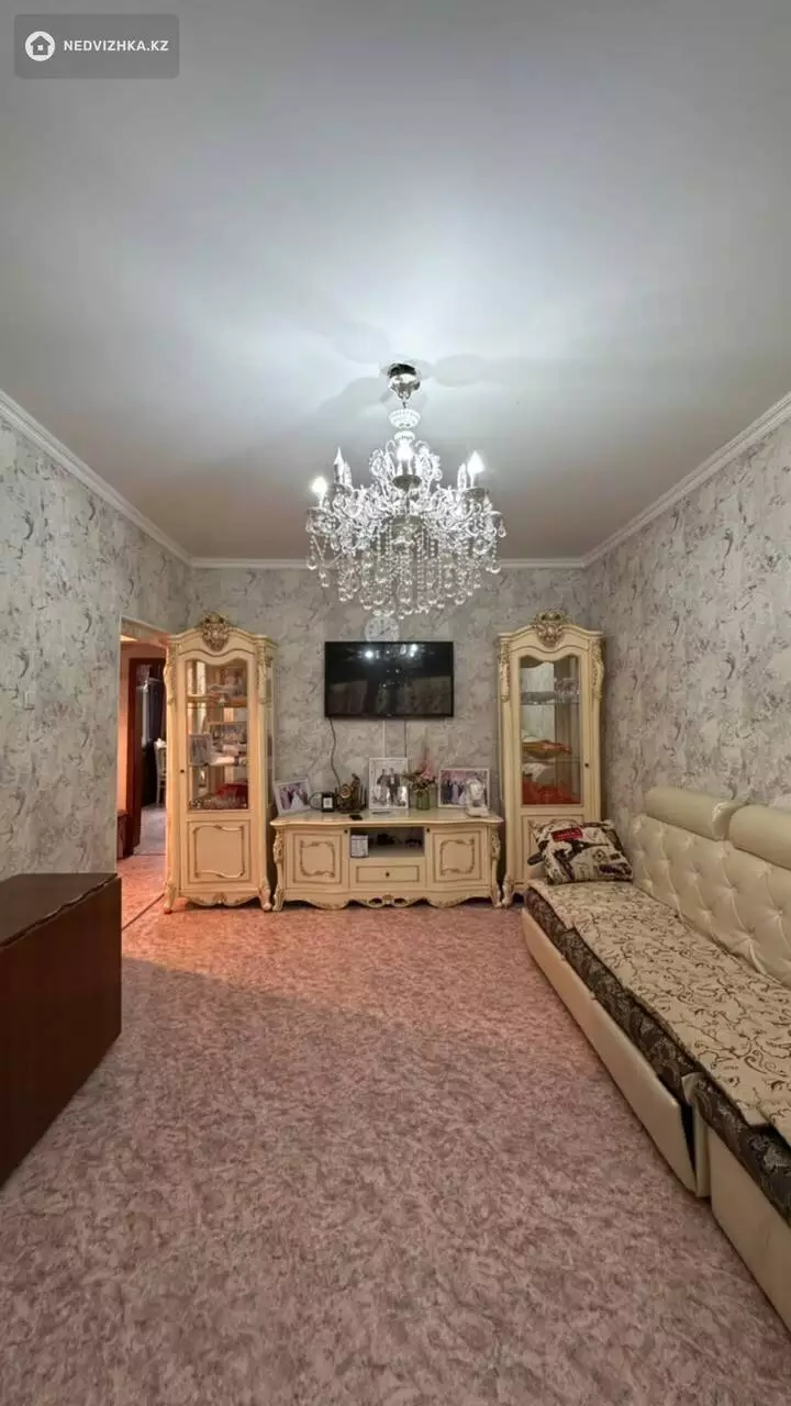 3-комнатная квартира, этаж 3 из 5, 67 м², фотография 2