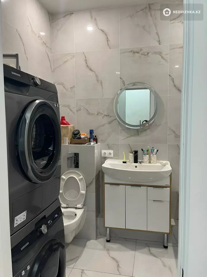3-комнатная квартира, этаж 8 из 15, 95 м², фотография 3