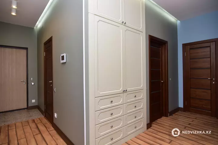 2-комнатная квартира, этаж 7 из 10, 75 м², фотография 5