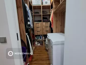 2-бөлмелі пәтер, қабат 10 барлық қабат саны 12, 68 м², 4-нобай