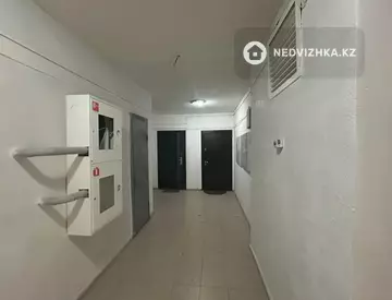 2-комнатная квартира, этаж 8 из 16, 70 м², миниатюра 3