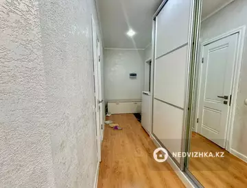 2-комнатная квартира, этаж 8 из 16, 70 м², миниатюра 9
