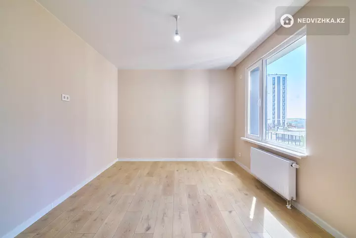 3-комнатная квартира, этаж 3 из 17, 67 м², фотография 3