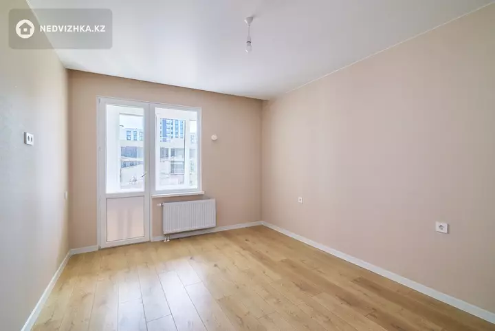 3-комнатная квартира, этаж 3 из 17, 67 м², фотография 4