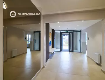3-комнатная квартира, этаж 3 из 17, 67 м², миниатюра 7