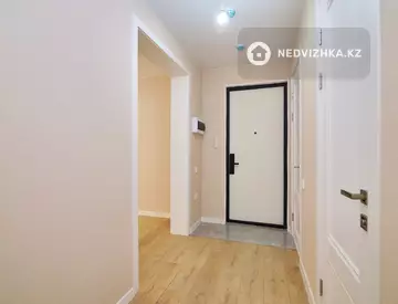 3-комнатная квартира, этаж 3 из 17, 67 м², миниатюра 11