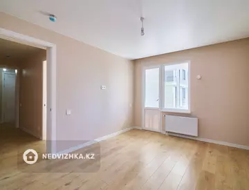 3-комнатная квартира, этаж 3 из 17, 67 м², миниатюра 5
