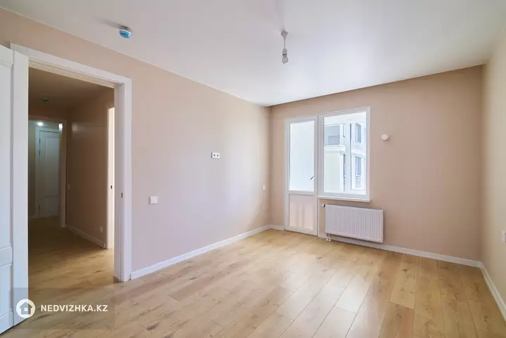 3-комнатная квартира, этаж 3 из 17, 67 м², фотография 5