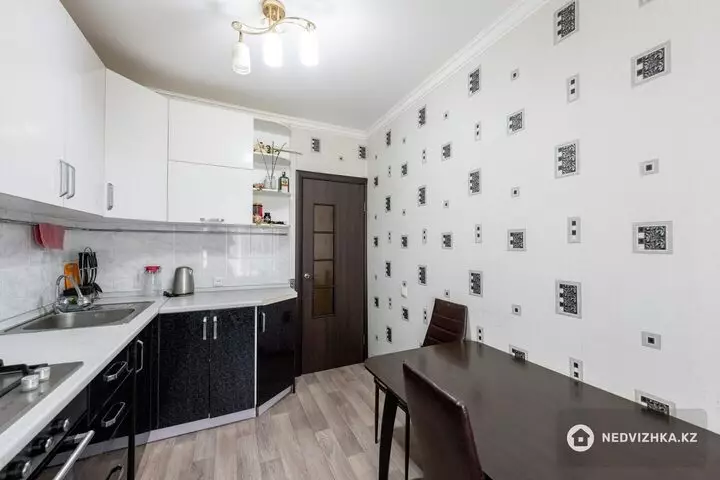 2-комнатная квартира, этаж 2 из 5, 52 м², фотография 5