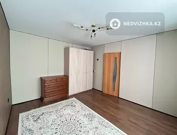 2-комнатная квартира, этаж 4 из 5, 52 м²