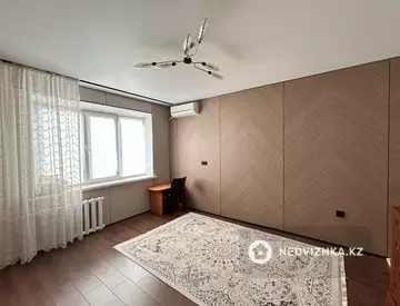 2-комнатная квартира, этаж 4 из 5, 52 м²