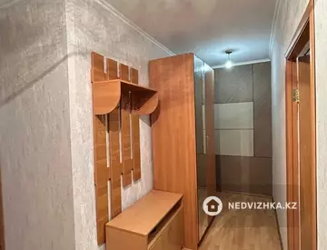 2-комнатная квартира, этаж 4 из 5, 52 м²