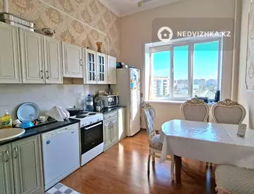 3-комнатная квартира, этаж 3 из 5, 95 м², миниатюра 4