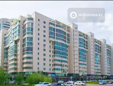 3-комнатная квартира, этаж 3 из 13, 110 м², миниатюра 2