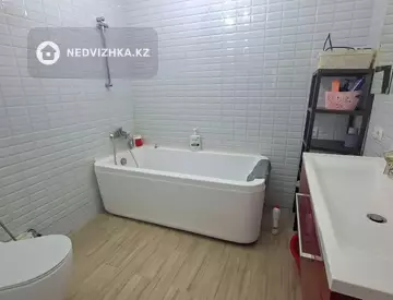 3-комнатная квартира, этаж 3 из 13, 110 м², миниатюра 3