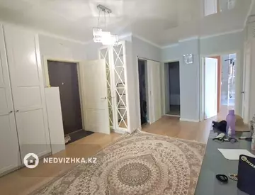 3-комнатная квартира, этаж 3 из 13, 110 м², миниатюра 4