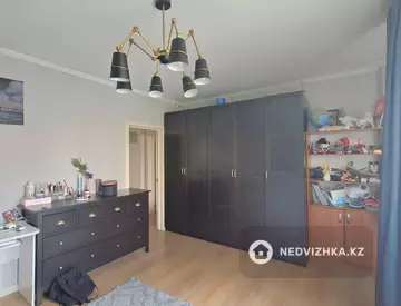 3-комнатная квартира, этаж 3 из 13, 110 м², миниатюра 11