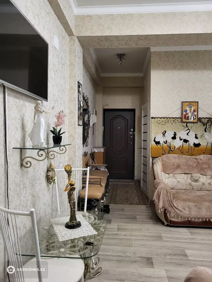 2-комнатная квартира, этаж 1 из 6, 52 м²