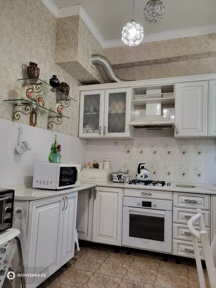 2-комнатная квартира, этаж 1 из 6, 52 м², фотография 5