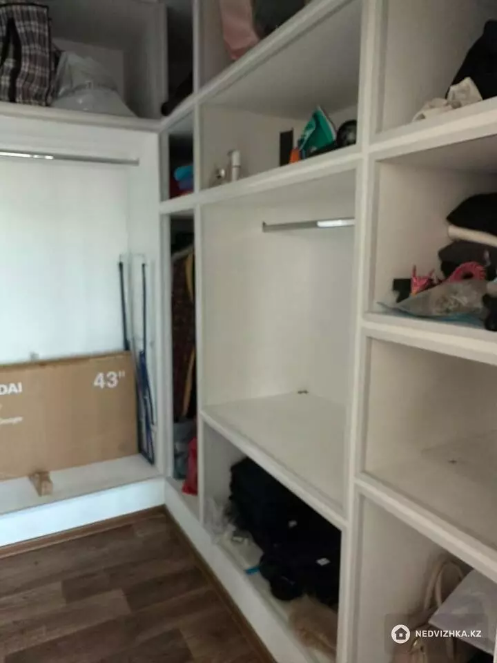 2-комнатная квартира, этаж 12 из 12, 60 м², фотография 4