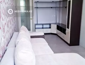2-комнатная квартира, этаж 4 из 5, 50 м²