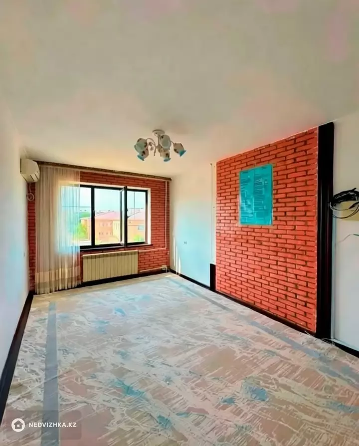 2-комнатная квартира, этаж 3 из 5, 48 м², фотография 4