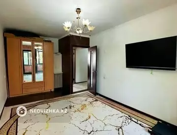 2-комнатная квартира, этаж 3 из 5, 48 м²