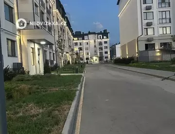 2-комнатная квартира, этаж 4 из 6, 74 м², миниатюра 8