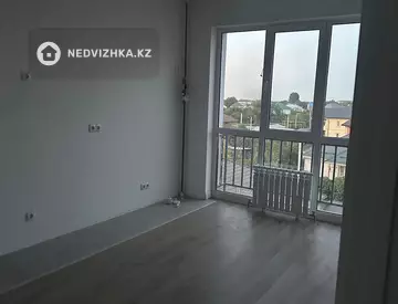 2-комнатная квартира, этаж 4 из 6, 74 м², миниатюра 11