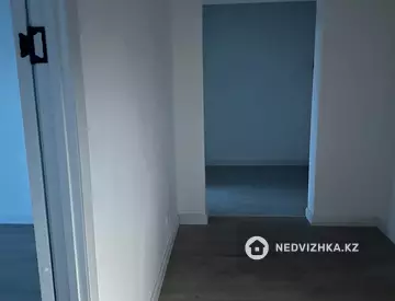 2-комнатная квартира, этаж 4 из 6, 74 м², миниатюра 10