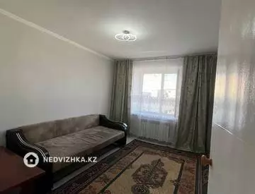 2-комнатная квартира, этаж 3 из 10, 52 м², миниатюра 6