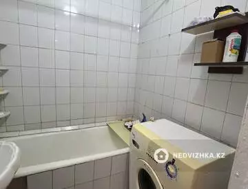 2-комнатная квартира, этаж 3 из 10, 52 м², миниатюра 9
